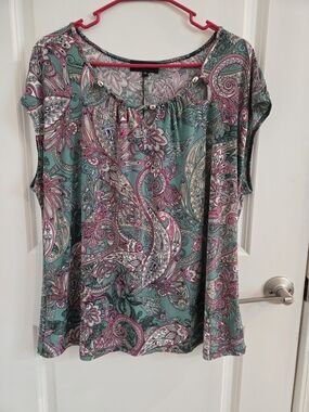 Women’s Paisley Scoop Neck Top in Teal and Pink - Size 1XL